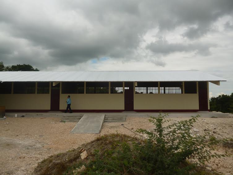 Ampliación instituto básico, Aldea Calzada Mopán, Dolores, Petén