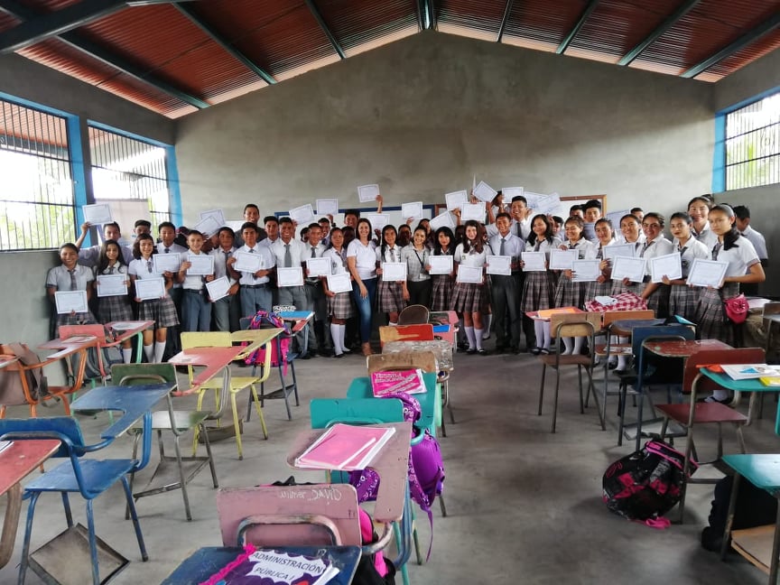 CAPACITACIÓN A ESTUDIANTES